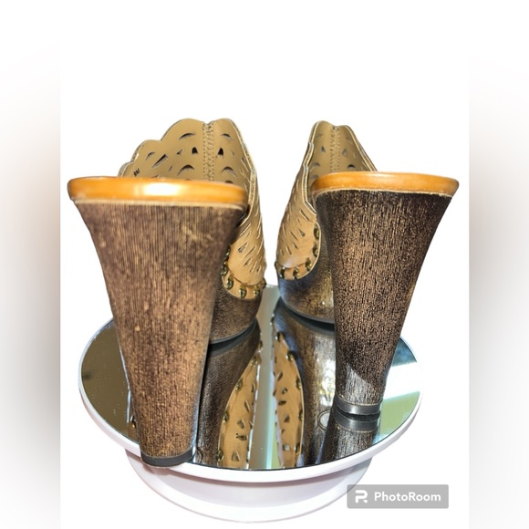 Nadara genuine leather heeled clogs! NIB! - Picture 5 of 7